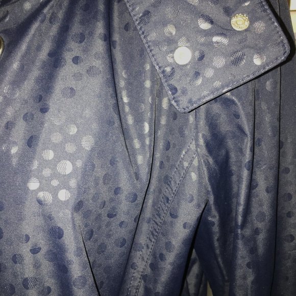 Weatherproof Navy Blue Large Raincoat - Bubble Patten W/ Hood - Picture 2 of 5